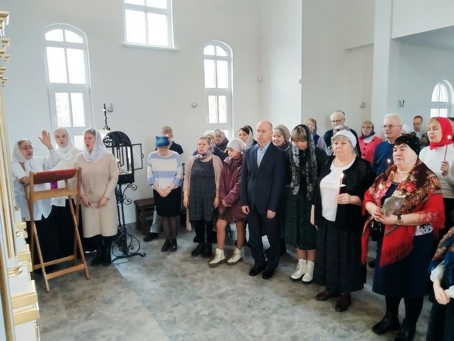 Пасха в храме Богоявления